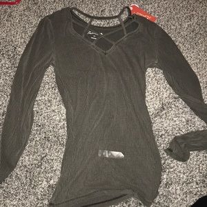 gray and black striped long sleeve t shirt